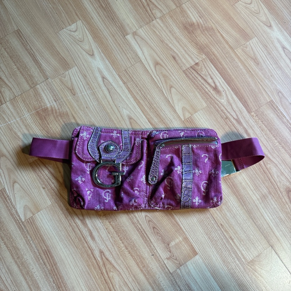 2000s guess belt bag